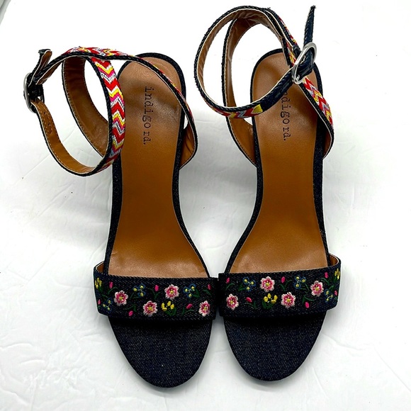 Indigo Rd Embroidered Floral Blue Denim Heels Irbadie Open Toe Size 7.5M Boho - Picture 3 of 17